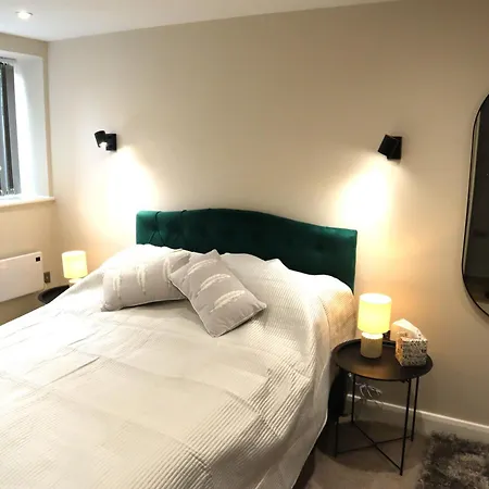 1 Bedroom Leeds Stylish *