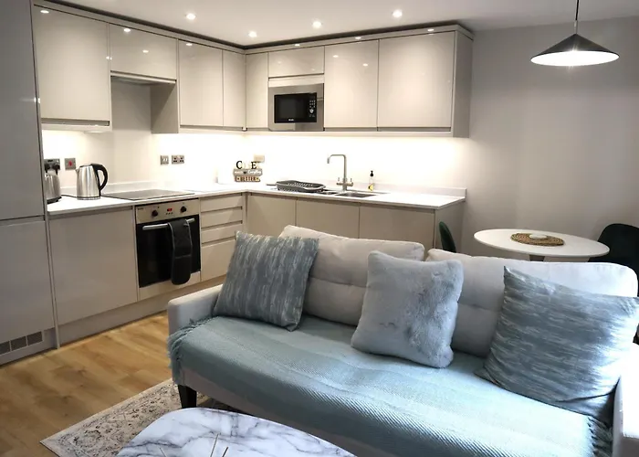 1 Bedroom Stylish * Leeds (West Yorkshire)